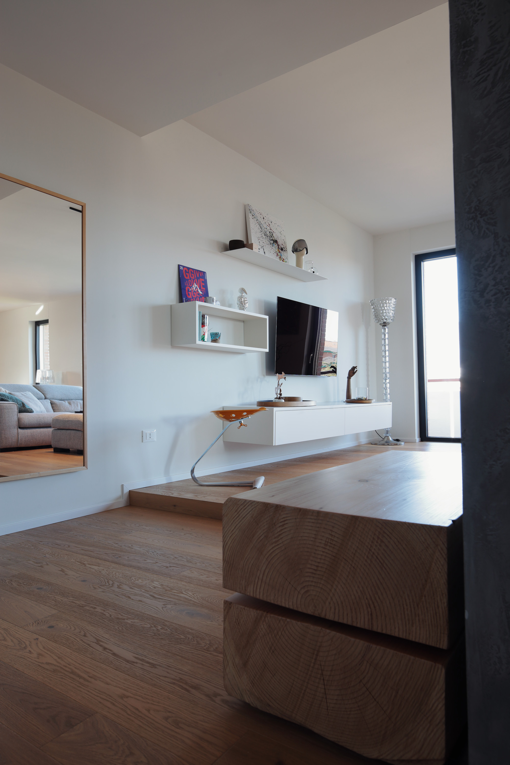 Casa EA, living area with solid wood bench and Deodara TV unit