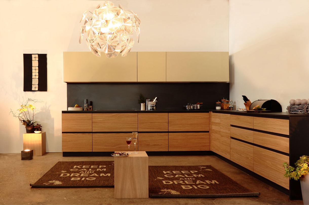 deodara home kitchen k41 in oak, satin glass and painted metal